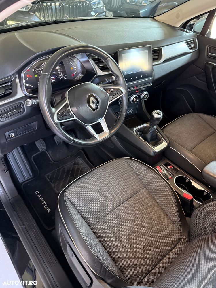Renault Captur - 17