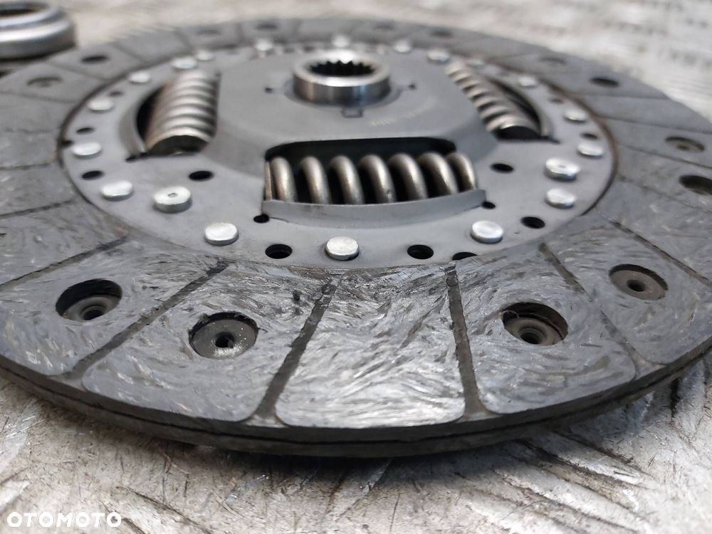 SPRZĘGŁO TARCZA + DOCISK + ŁOŻYSKO OPOROWE CITROEN C5 I 1.8 16V - 3