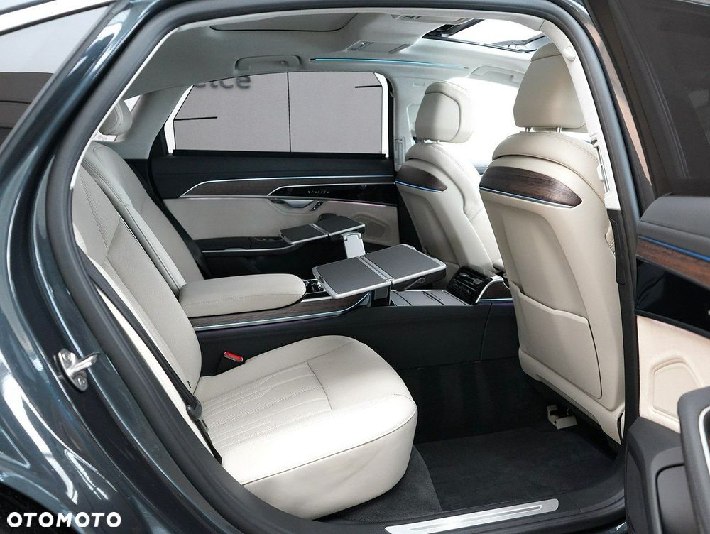Audi A8 - 32