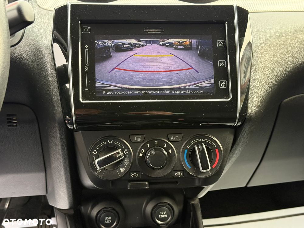 Suzuki Swift 1.2 Premium Plus - 4