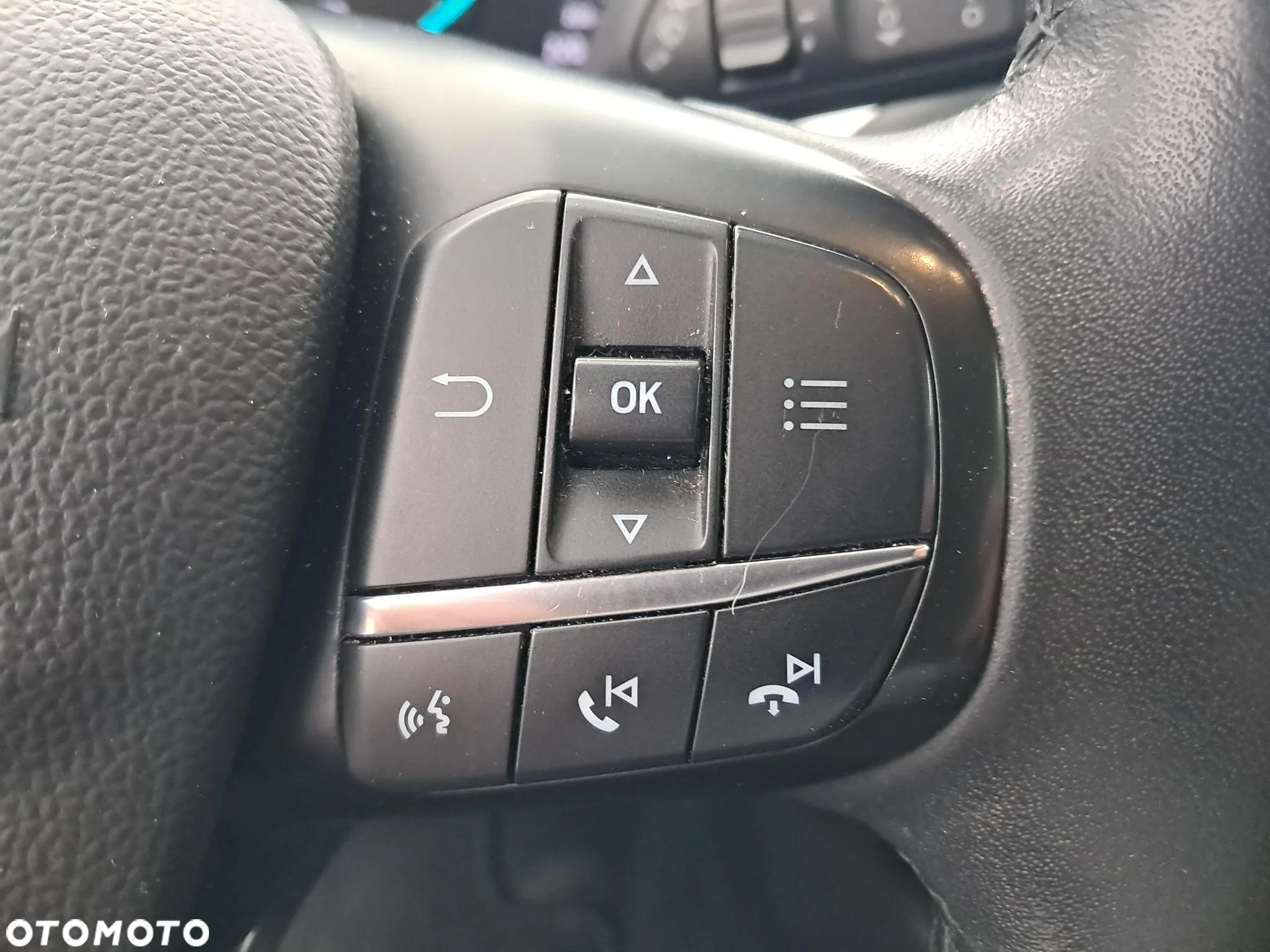 Ford Focus 1.0 EcoBoost Active - 22