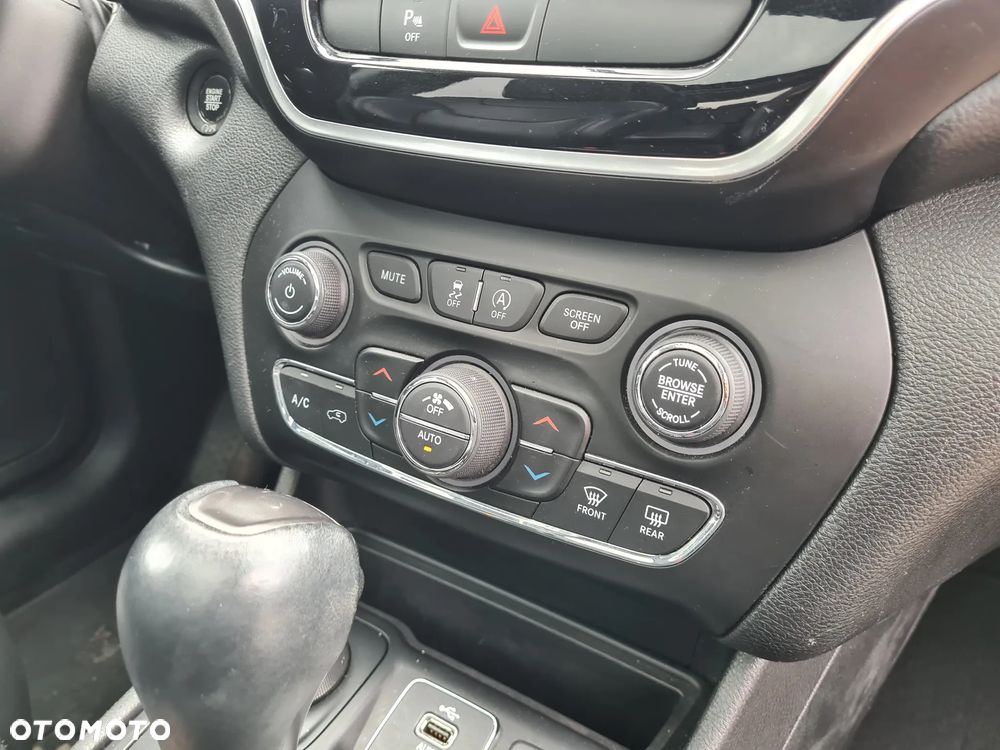 Jeep Cherokee 3.2 V6 Active Drive I Limited - 30