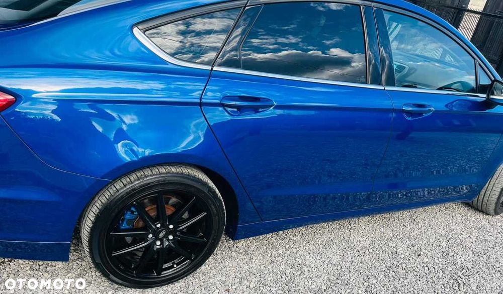 Ford Fusion - 8