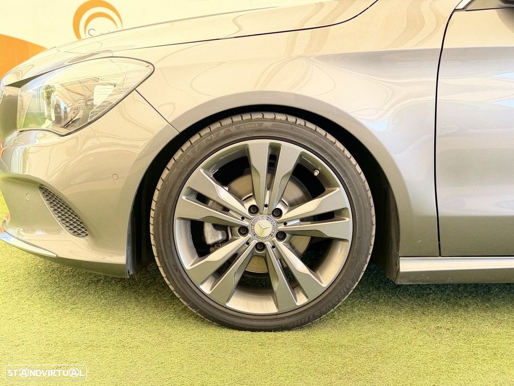 Mercedes-Benz CLA 180 d Urban - 5