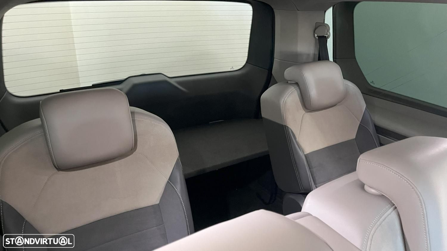 VW Multivan 2.0 TDI Style Longa DSG - 10