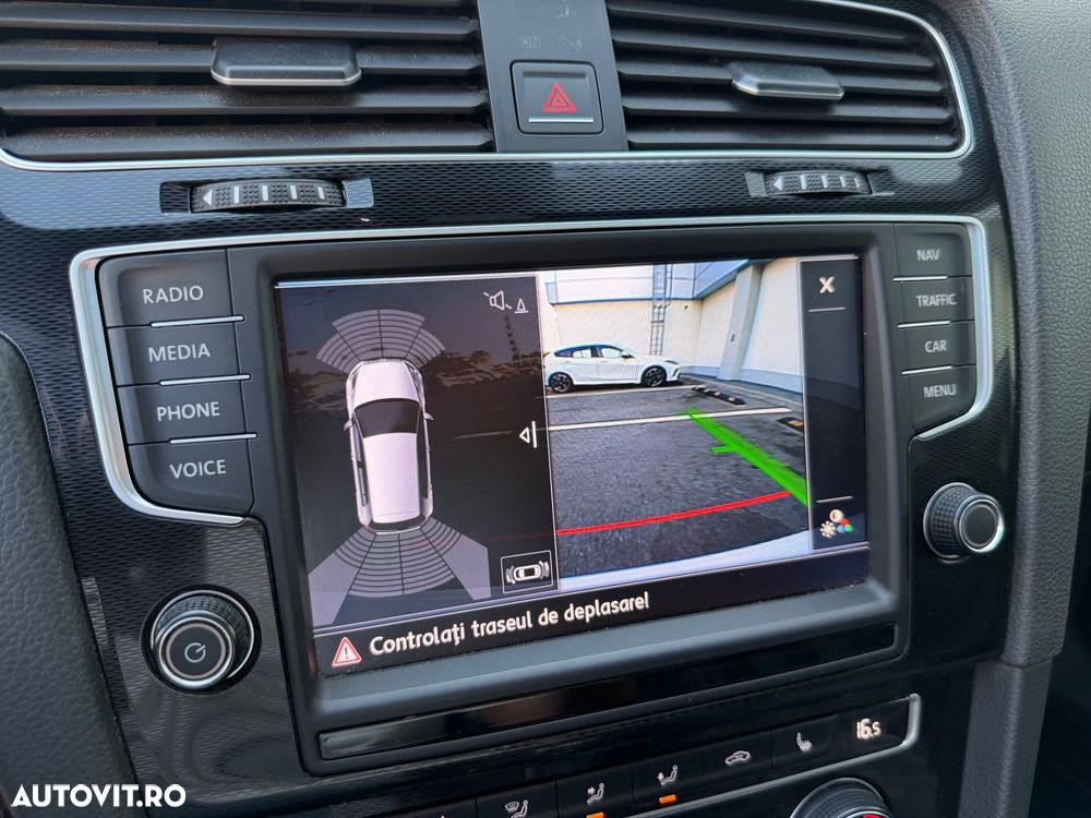 Volkswagen Golf 2.0 TDI DSG GTD - 23