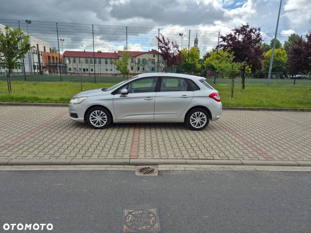 Citroën C4 HDi 90 Attraction - 11