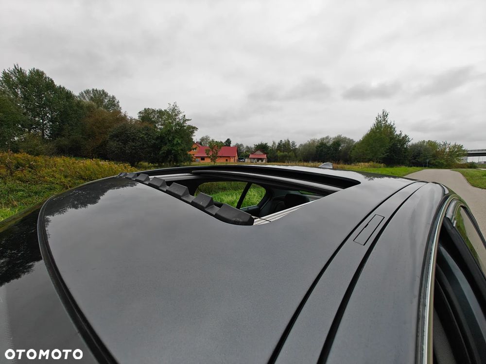 BMW Seria 3 328i xDrive Sport-Aut Luxury Line - 30