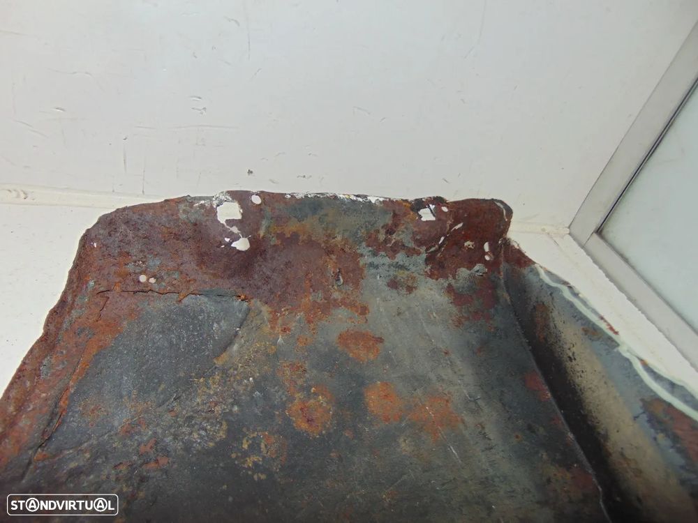 Mercedes W123 guarda lamas - 10