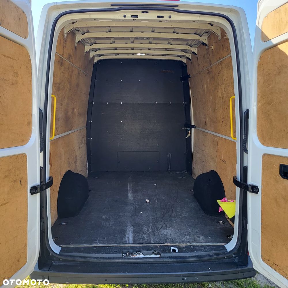 Volkswagen Crafter - 8