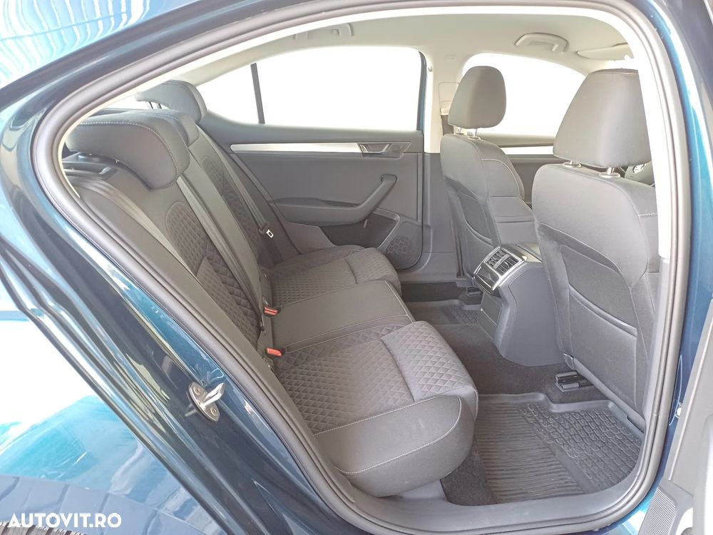 Skoda Superb 1.5 TSI Ambition - 34