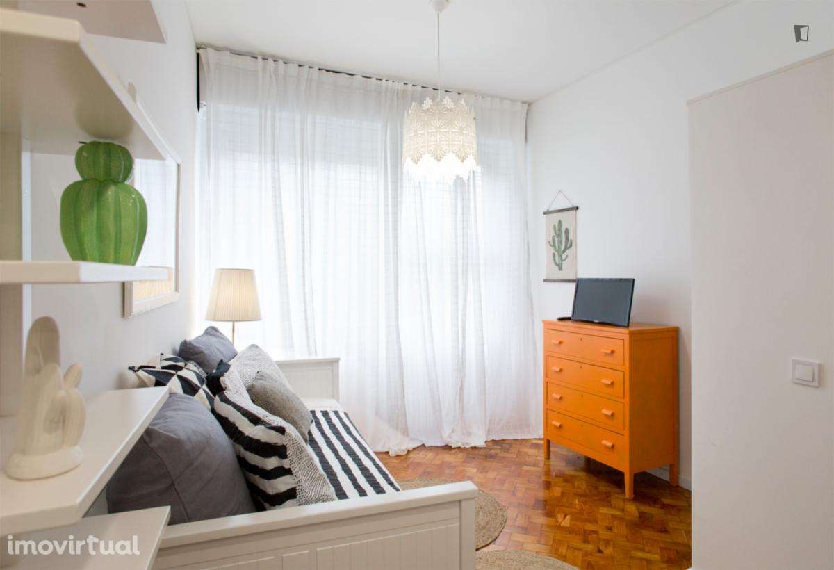 Estúdio - localizado em Penha Lisbon - Grande imagem: 2/17