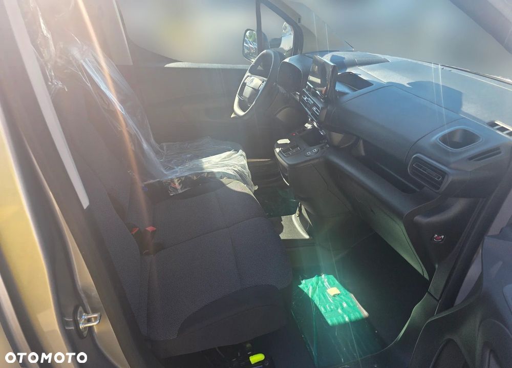 Opel Combo Cargo 1.5 BlueHDi L2 EAT8 - 13