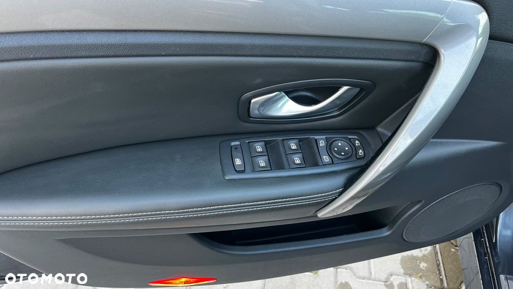 Renault Laguna 2.0 DCi FAP GT - 19