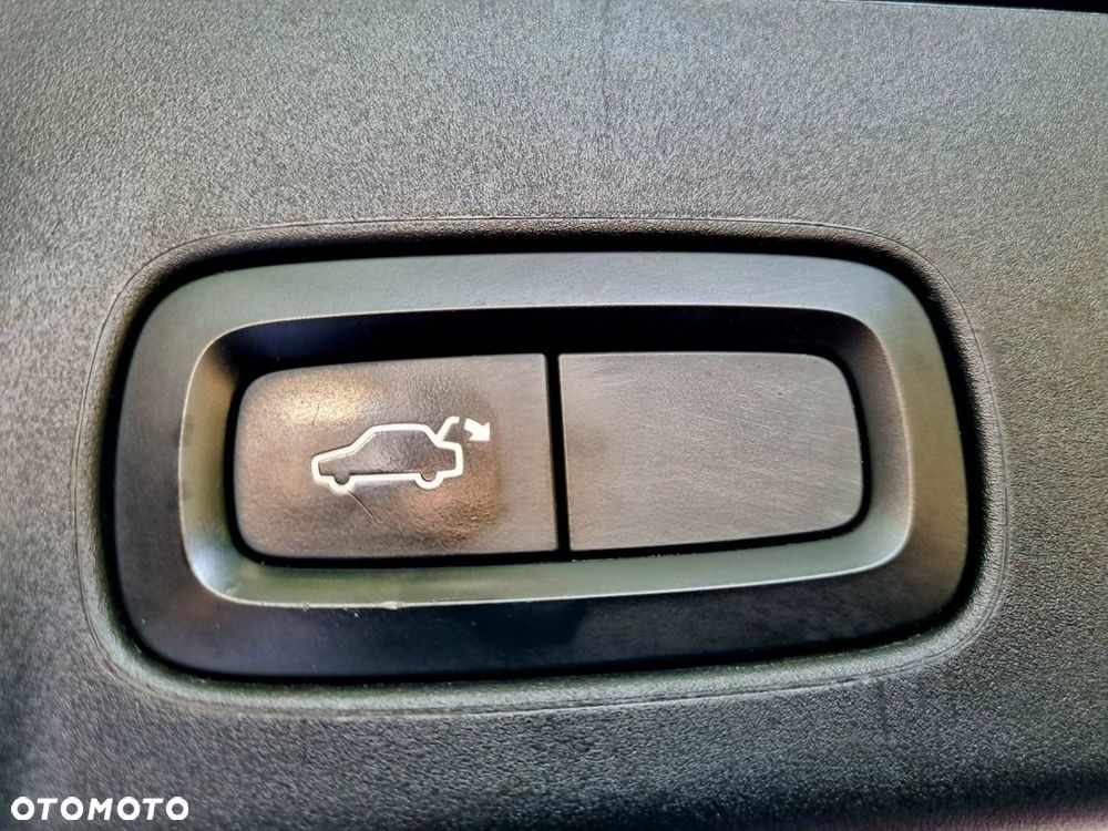 Volvo V90 Cross Country D4 AWD Geartronic - 16