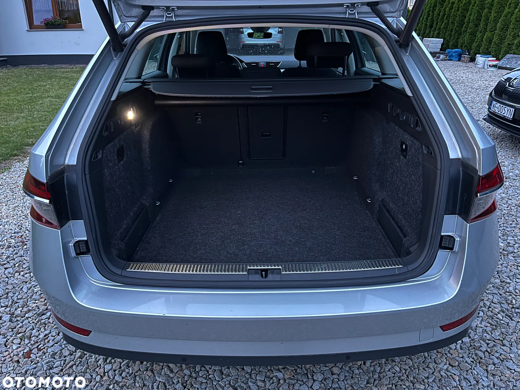 Skoda Superb 2.0 TDI SCR Ambition - 5