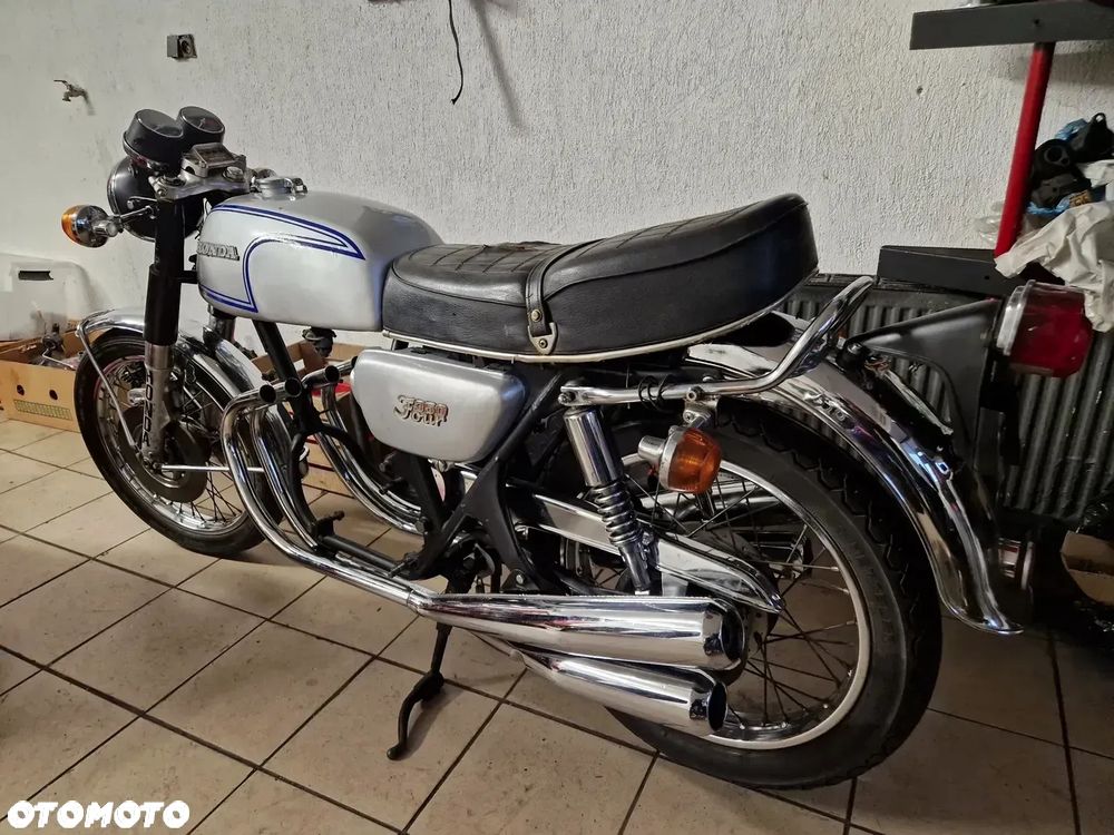 Honda CB - 19