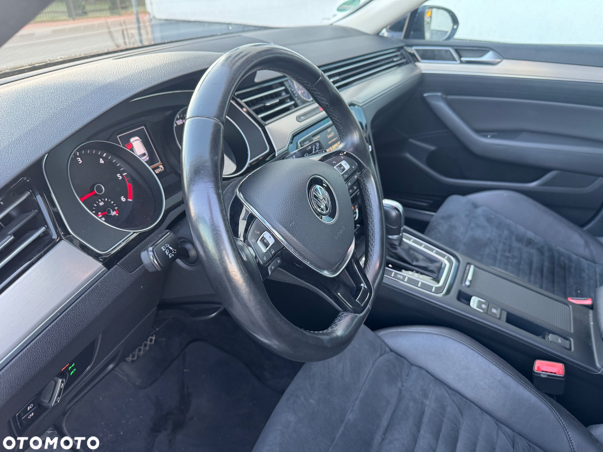 Volkswagen Passat 2.0 TDI BMT Highline DSG - 14