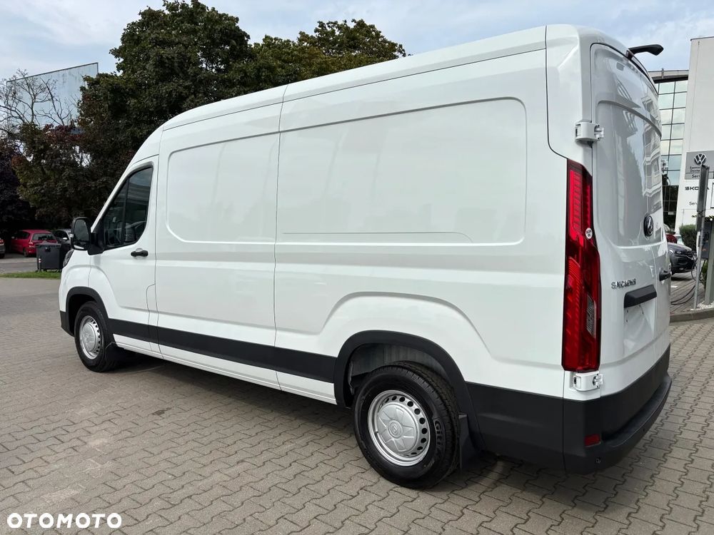 Maxus Deliver 9 - 5