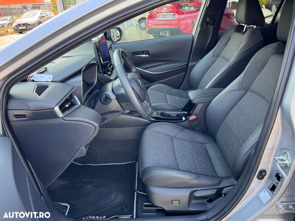 Toyota Corolla - 7