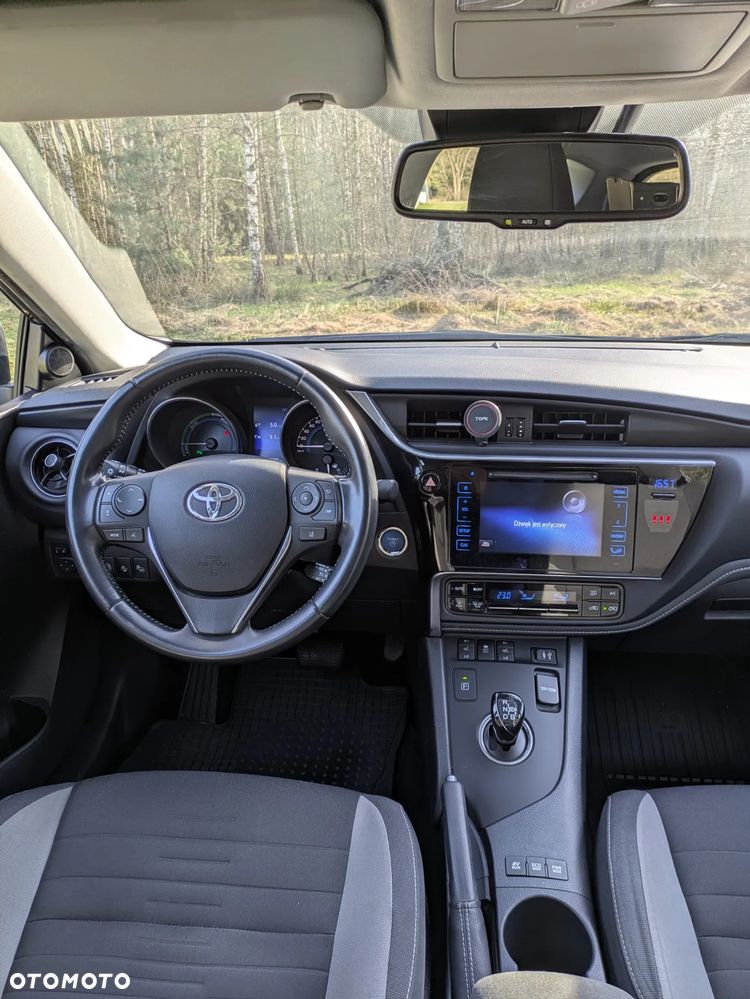 Toyota Auris Hybrid 135 Premium - 12