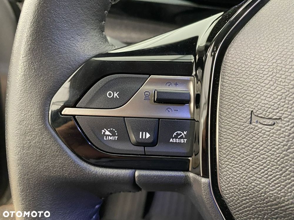 Peugeot 308 - 24
