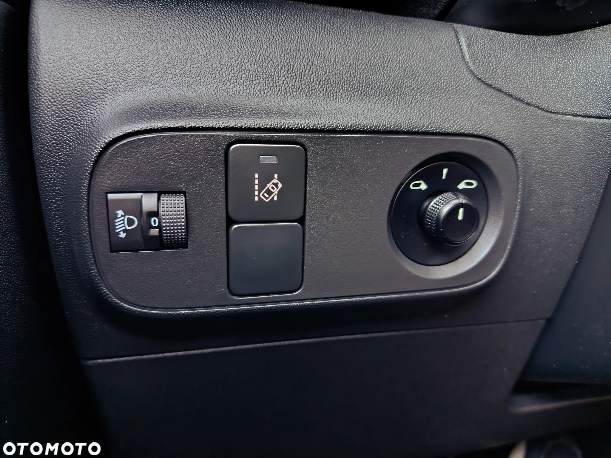 Citroën C3 BlueHDi 100 S&S SHINE - 18