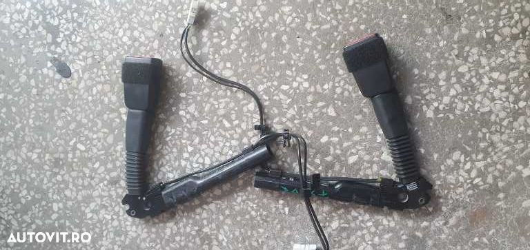 Pretensionere pretensioner centura BMW F20 F21 F30 F31 F32 F34 F36 - 1