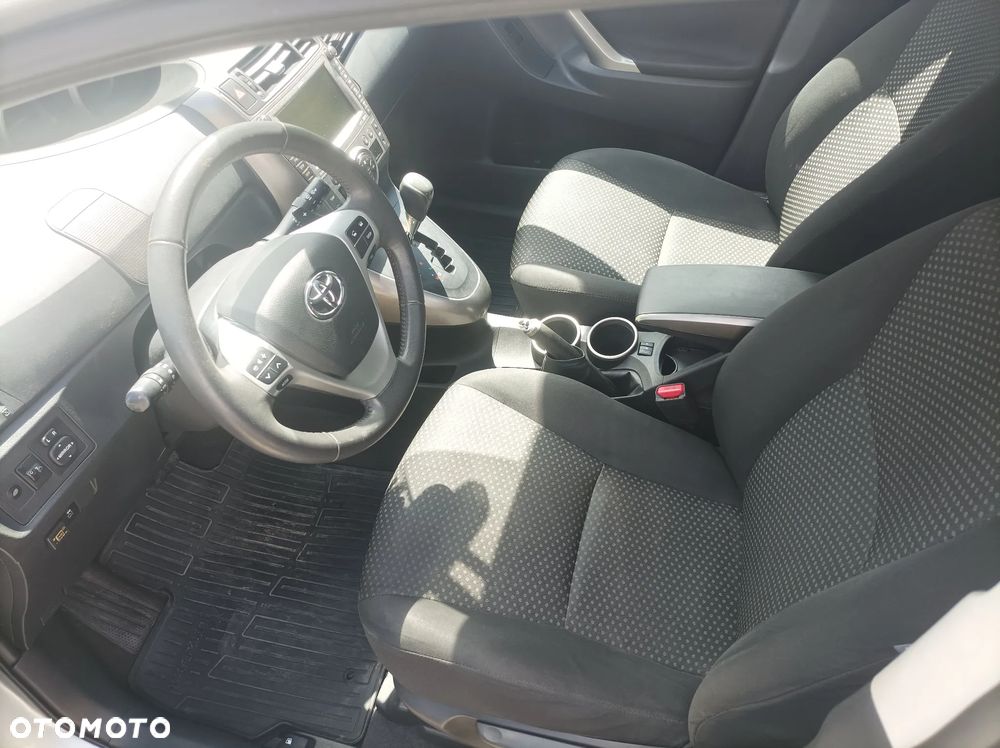 Toyota Verso 1.8 Premium EU5 MS - 17