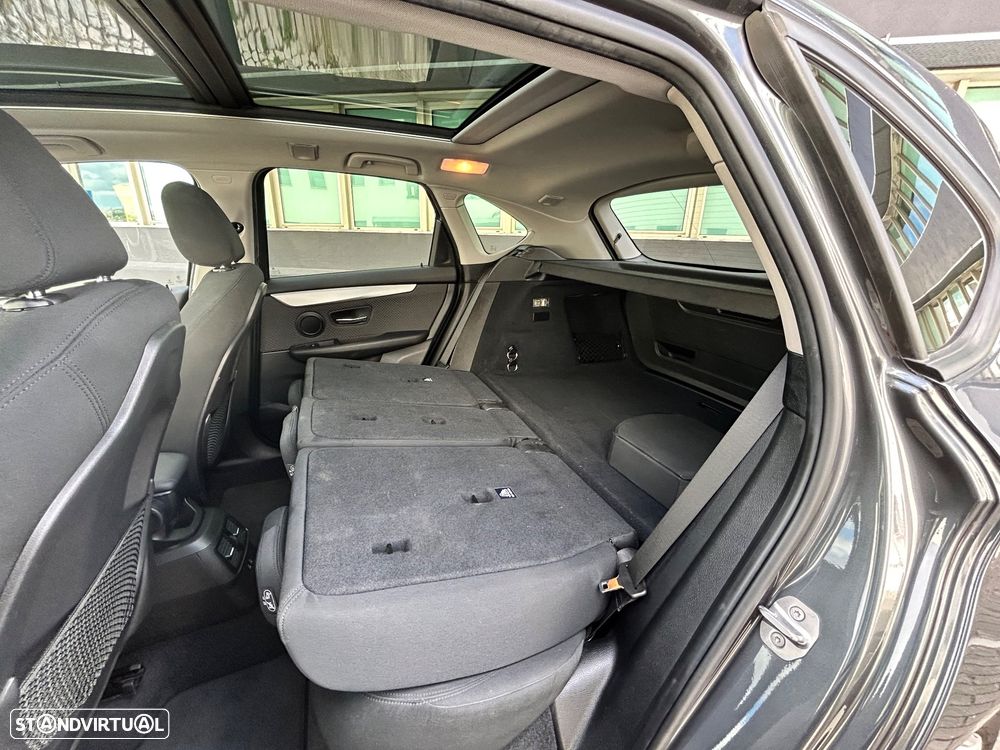 BMW 225xe Active Tourer - 23