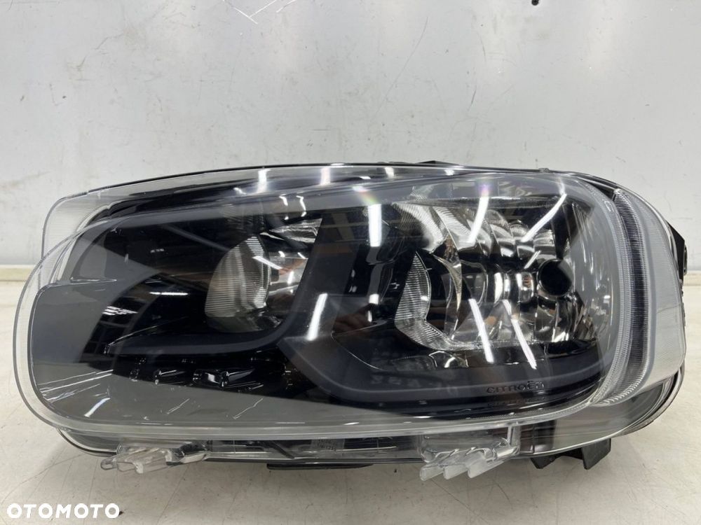 Lampa reflektor Citroen Berlingo III 3 Multispace 18-23r. lewa przednia wersja osobowa lewy przód - 1