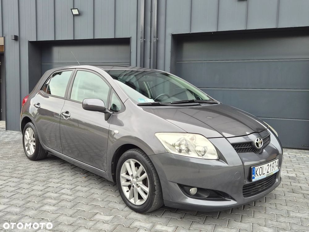 Toyota Auris 1.4 VVT-i Terra - 2