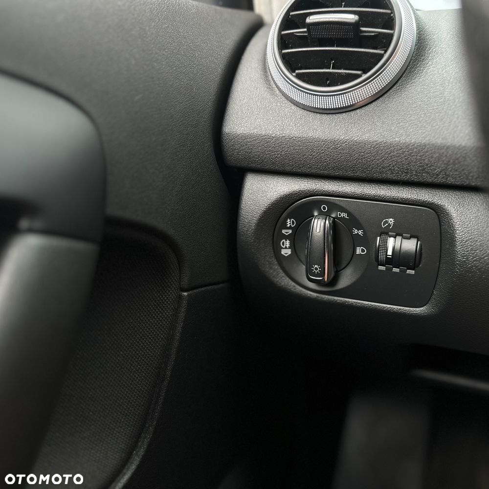 Audi A3 Sportback 1.8 TFSI Attraction - 24