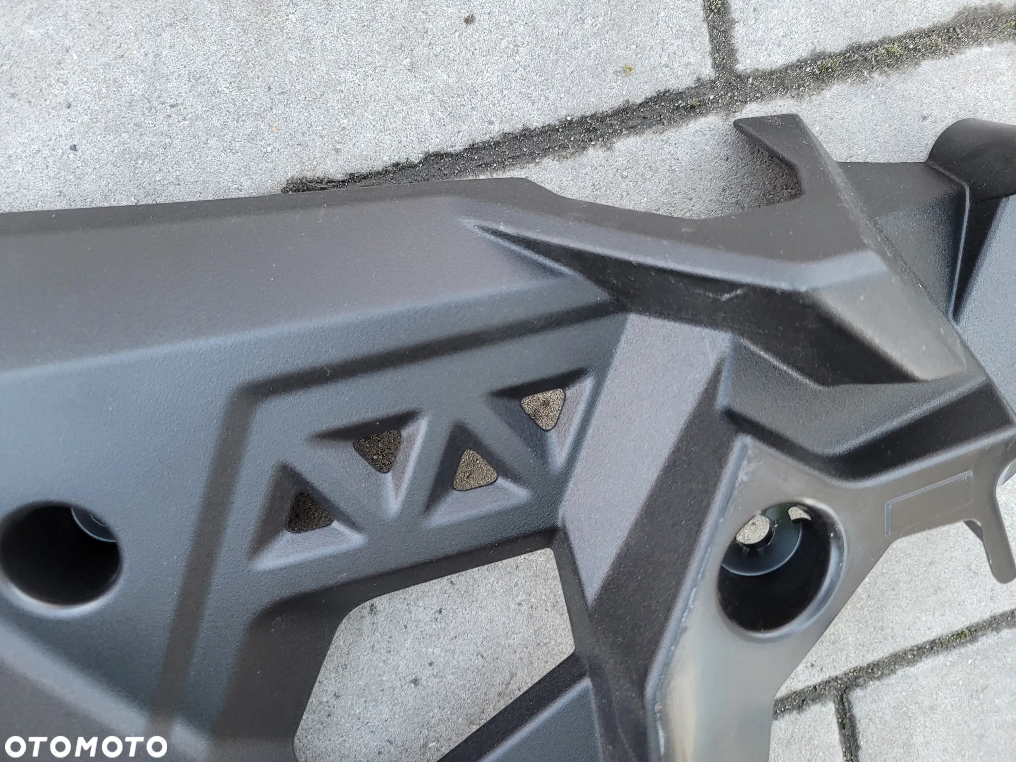 Wypełnienie lewe Suzuki GSX-8R GSX8R GSX 8R - 4