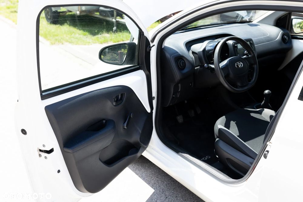 Toyota Aygo 1.0 VVT-i JBL Edition - 11