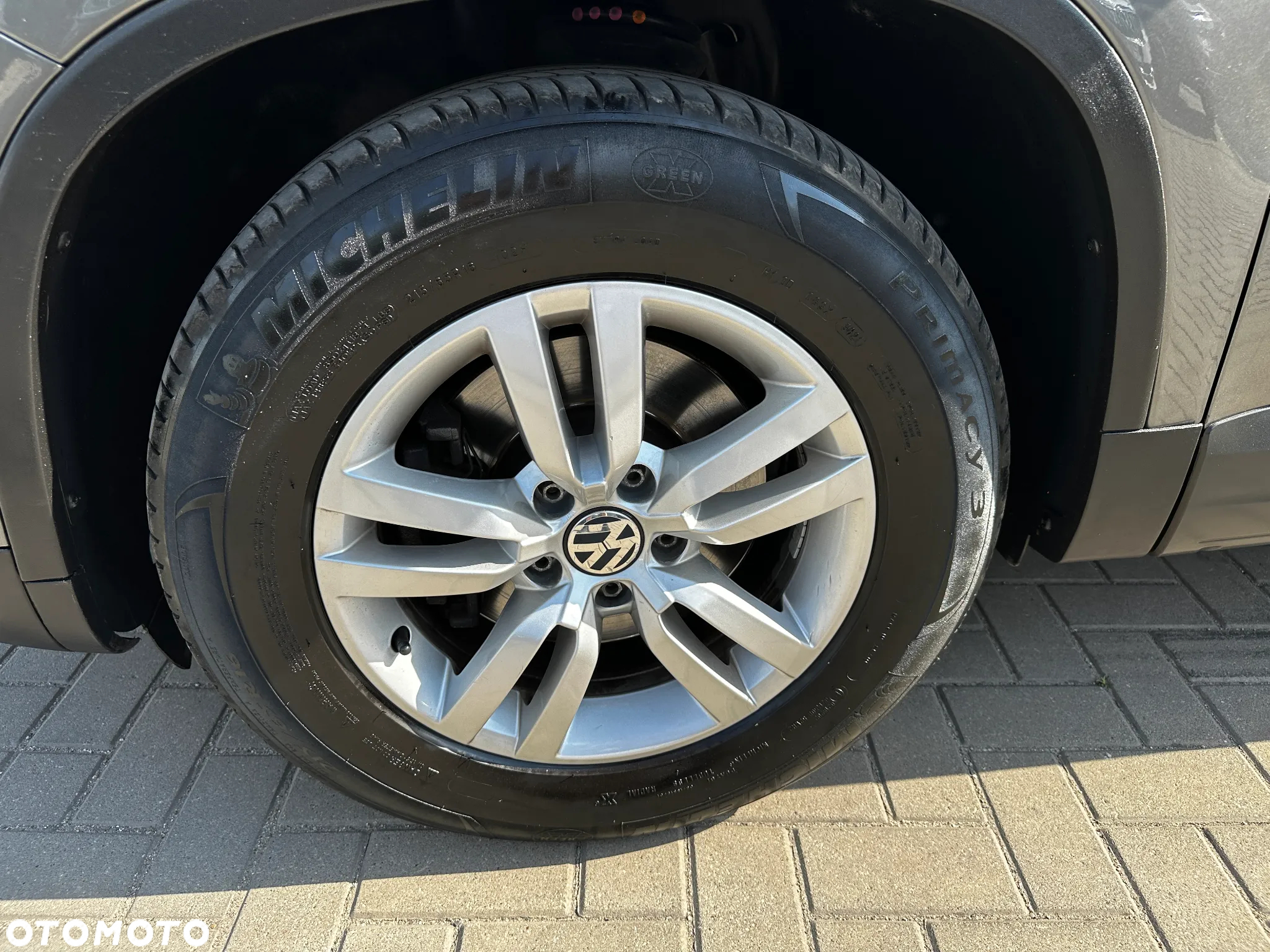Volkswagen Tiguan - 32