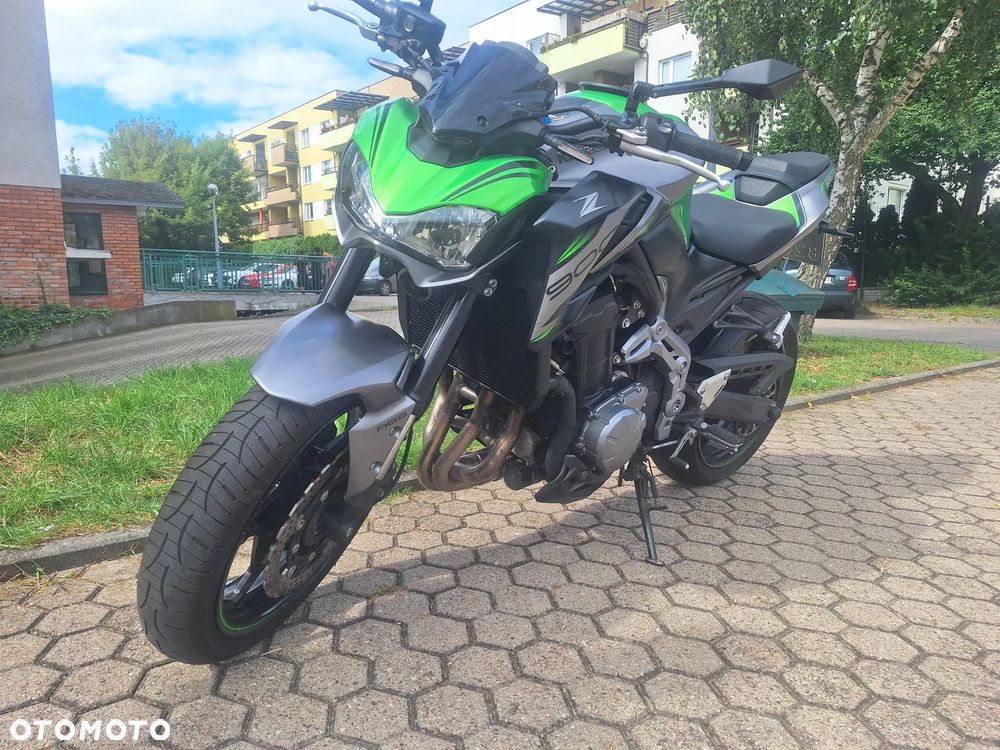 Kawasaki Z 900 - 16