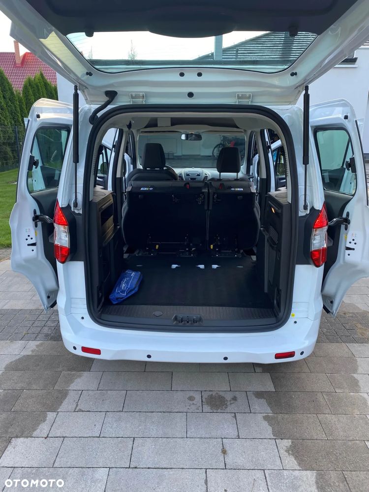 Ford Tourneo Courier 1.5 TDCi Trend - 14