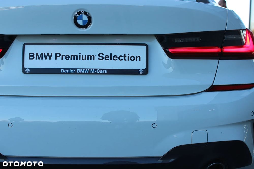 BMW Seria 3 318i M Sport sport - 11