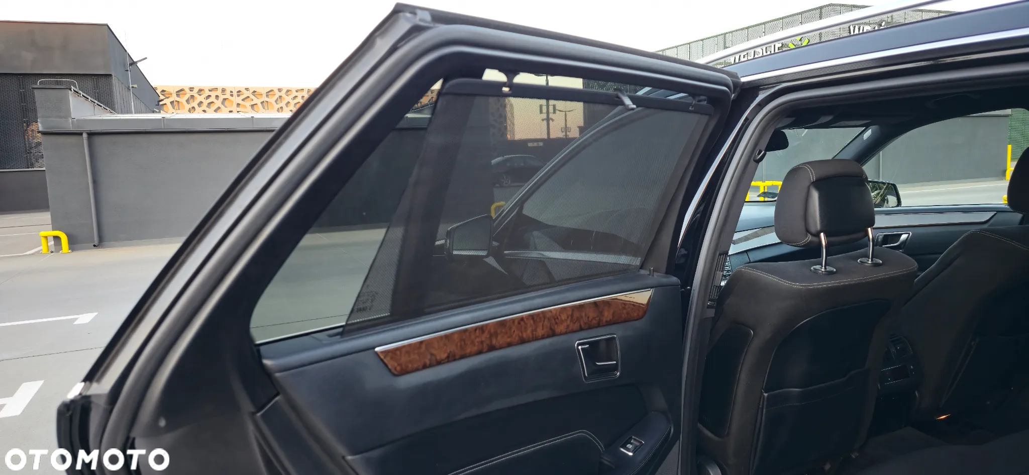 Mercedes-Benz Klasa E 300 BlueTEC 7G-TRONIC Elegance - 33