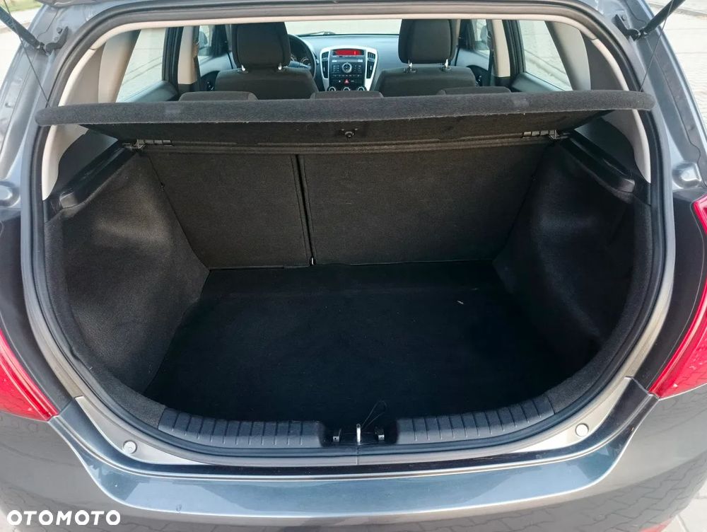 Kia Ceed 1.4 CVVT EX - 31