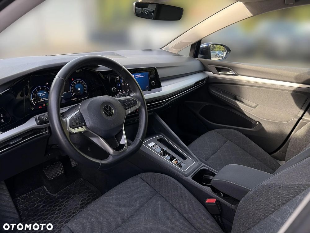 Volkswagen Golf VIII 1.5 eTSI EVO Life DSG - 10