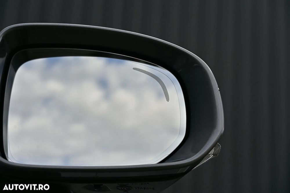 Volvo XC 60 D5 AWD R-Design - 36