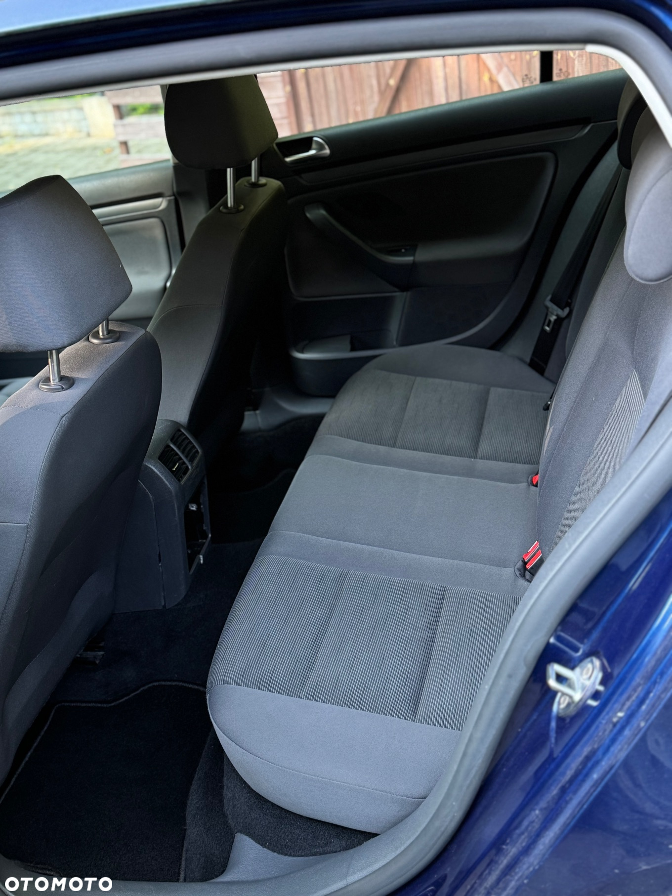 Volkswagen Golf V 2.0 TDI Comfortline - 12
