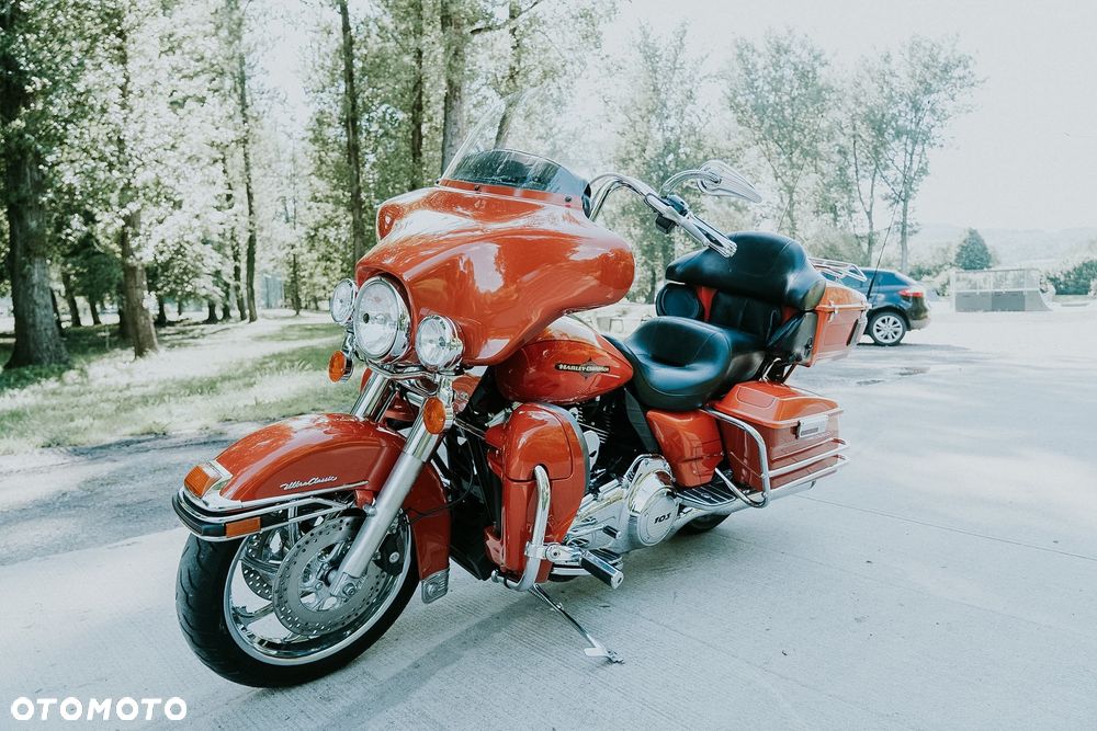 Harley-Davidson FLHTCU Ultra - 11
