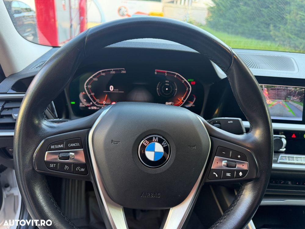 BMW 3 Series 2019 — imagine 9