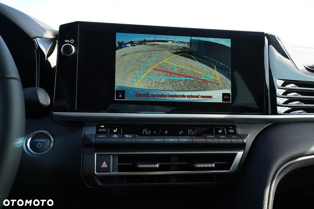 Toyota Camry 2.5 Hybrid Dynamic Force Comfort e-CVT - 19