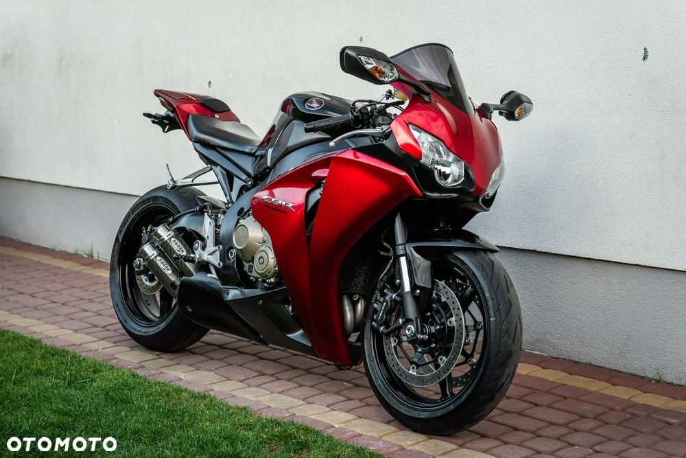 Honda CBR - 1