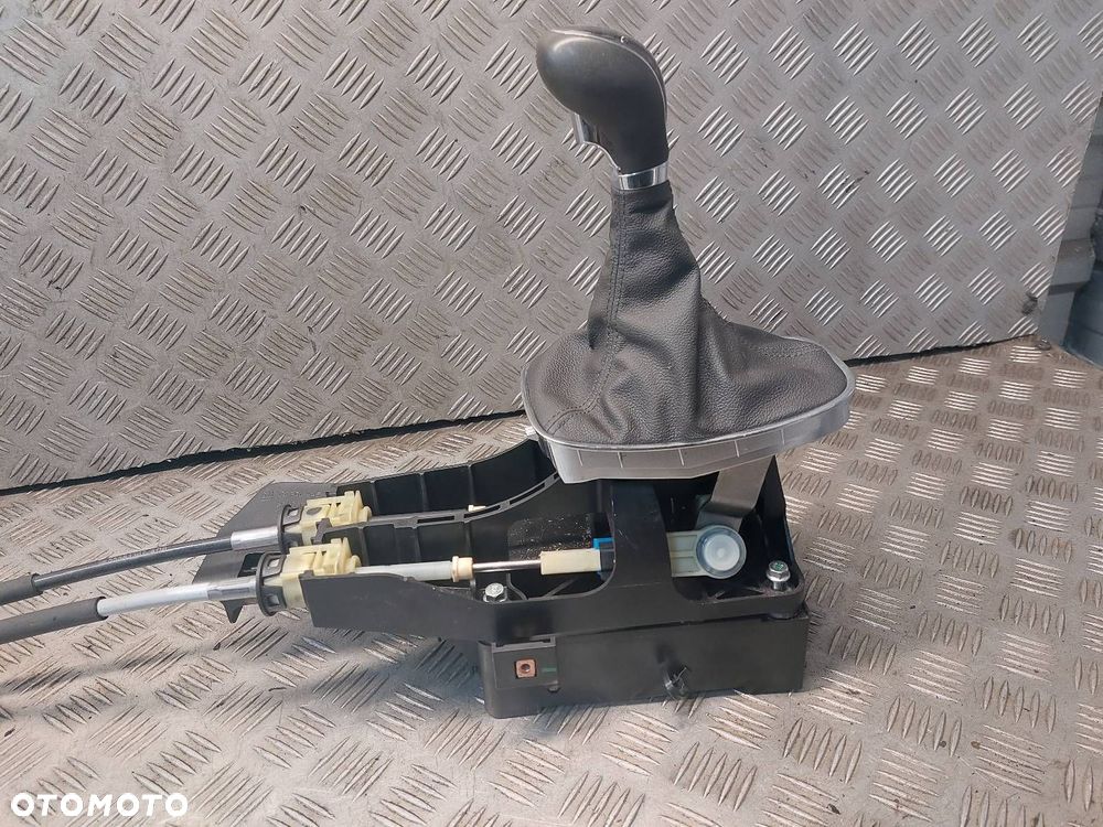 LEWAREK ZMIANY BIEGÓW OPEL INSIGNIA A LIFT 1.6 T 55577540 8126201000 - 8