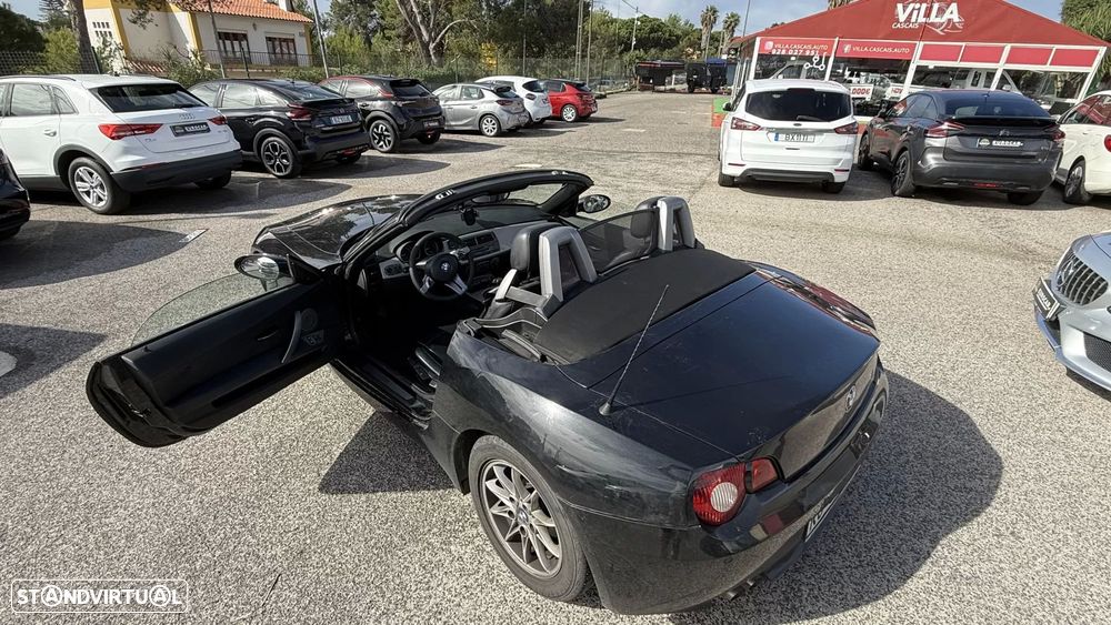 BMW Z4 2.2i - 4